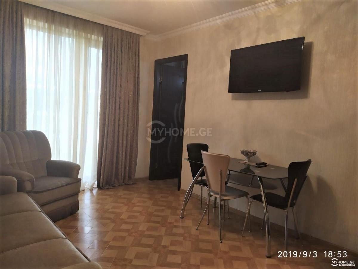 Izi'S Cozy Apartment Кутаиси Экстерьер фото